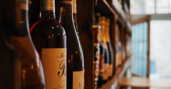 Careful presentation and protective packing for wine gifts